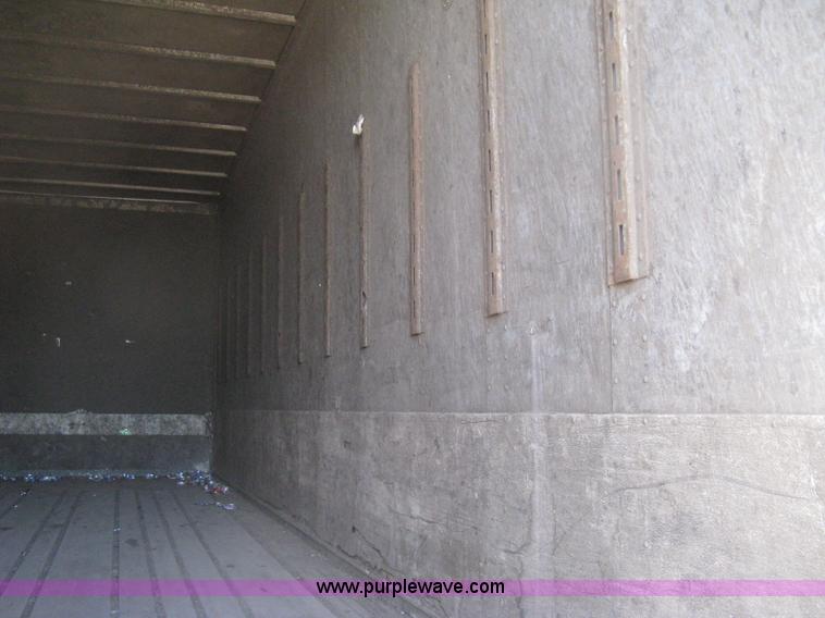 image for item H6345 1987 Pines 28' dry van trailer