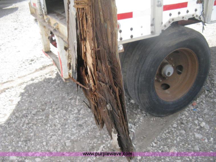 image for item H6345 1987 Pines 28' dry van trailer