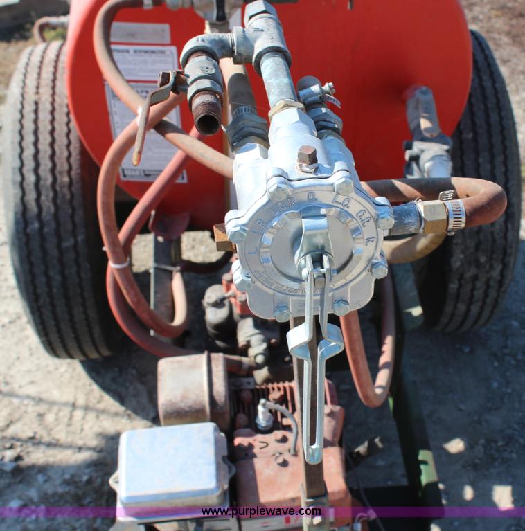 image for item H6764 Nifty 50 gallon pull type sprayer