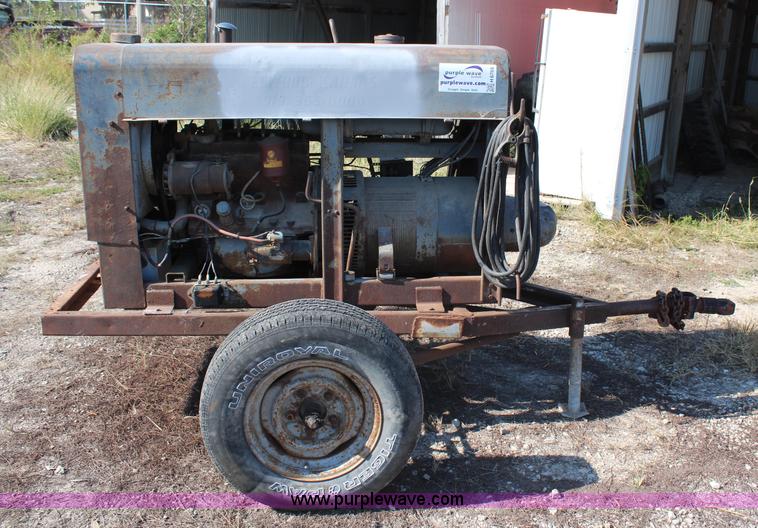 image for item H6765 Lincoln SA200 pipeline welder