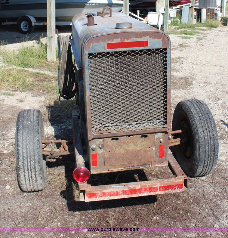 image for item H6765 Lincoln SA200 pipeline welder