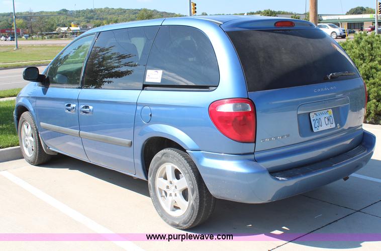 image for item H6781 2007 Dodge Caravan SXT van