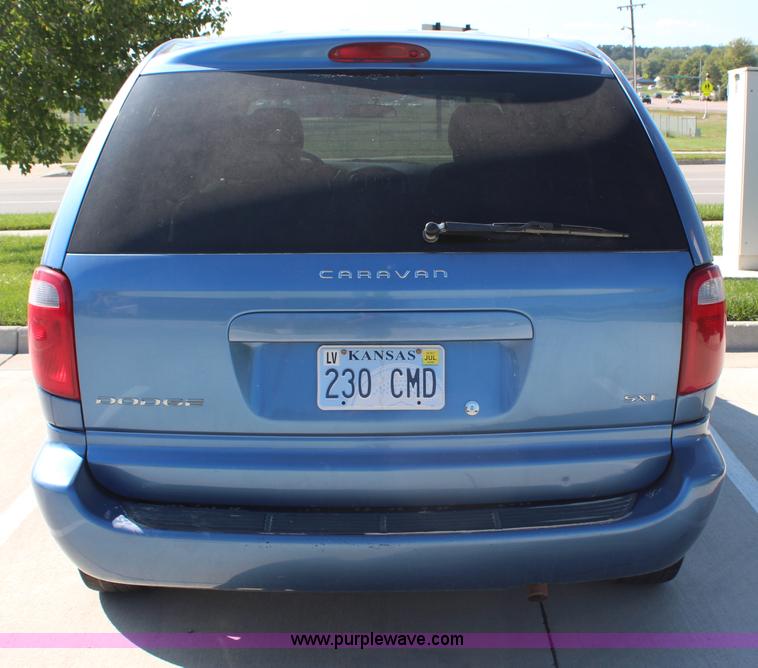 image for item H6781 2007 Dodge Caravan SXT van