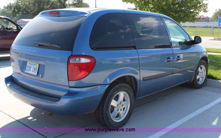 image for item H6781 2007 Dodge Caravan SXT van