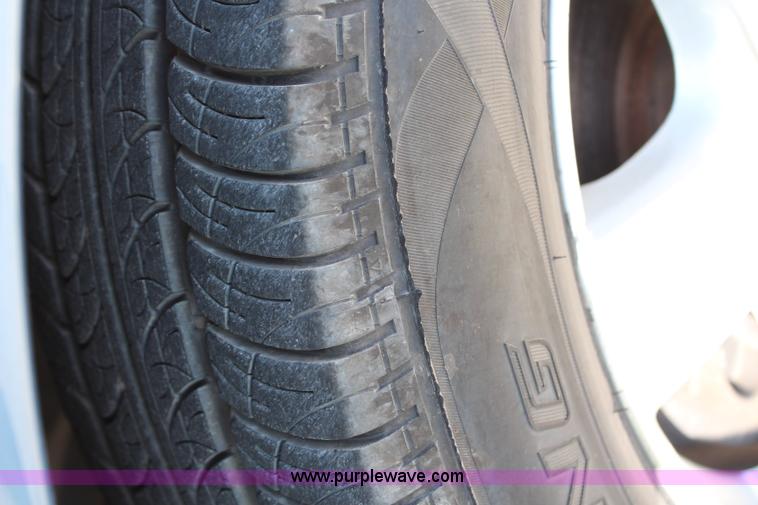 image for item H6781 2007 Dodge Caravan SXT van