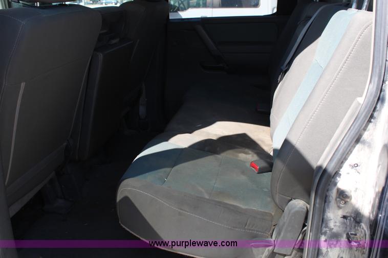 image for item H6782 2006 Nissan Titan Crew Cab pickup truck