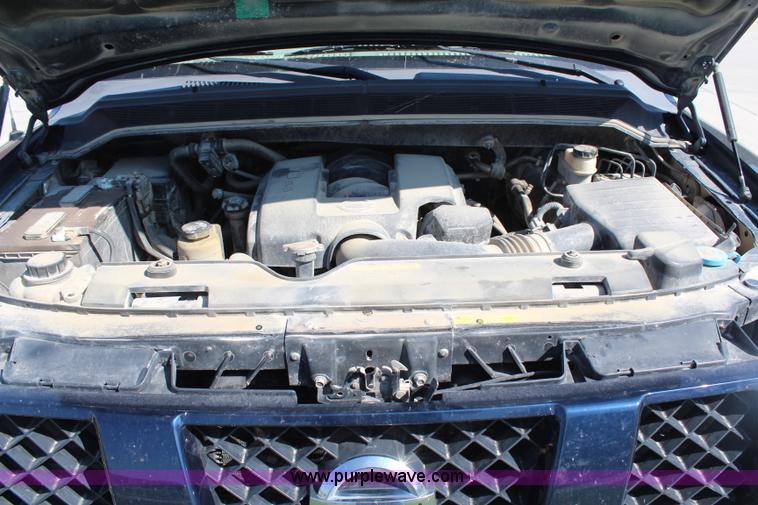 image for item H6782 2006 Nissan Titan Crew Cab pickup truck