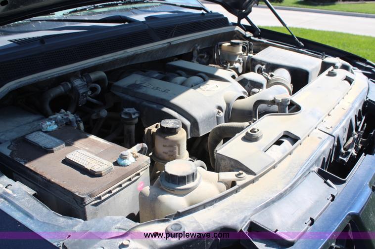 image for item H6782 2006 Nissan Titan Crew Cab pickup truck