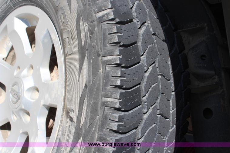 image for item H6782 2006 Nissan Titan Crew Cab pickup truck