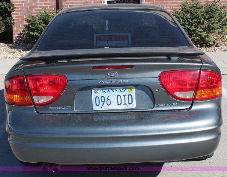 image for item H6827 2004 Oldsmobile Alero GL