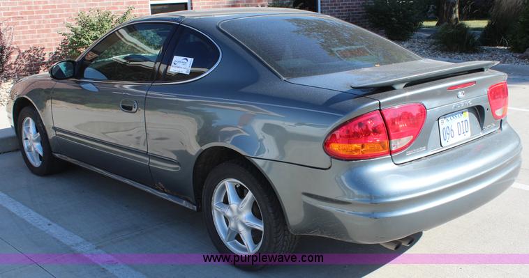 image for item H6827 2004 Oldsmobile Alero GL
