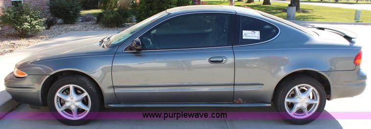 image for item H6827 2004 Oldsmobile Alero GL