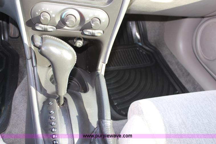 image for item H6827 2004 Oldsmobile Alero GL