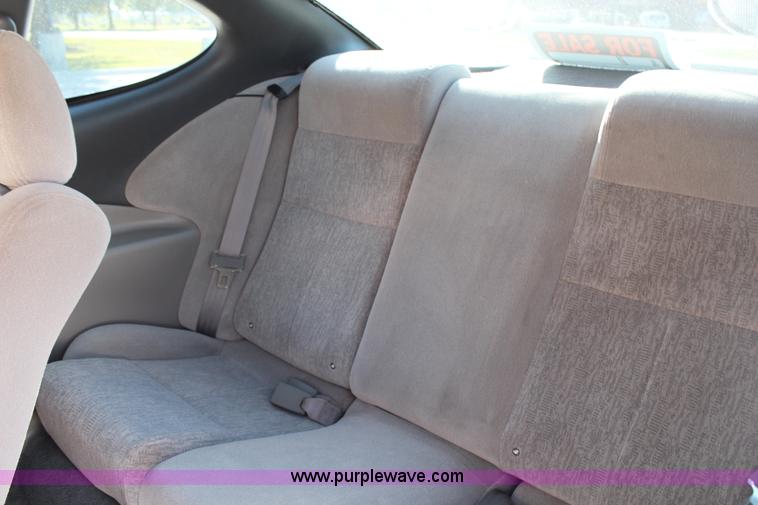 image for item H6827 2004 Oldsmobile Alero GL