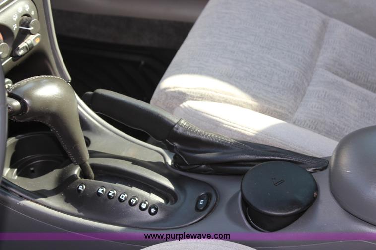 image for item H6827 2004 Oldsmobile Alero GL