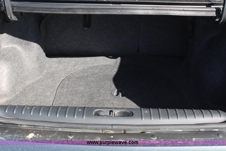 image for item H6827 2004 Oldsmobile Alero GL