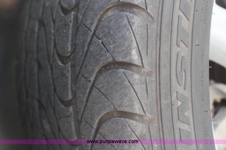 image for item H6827 2004 Oldsmobile Alero GL