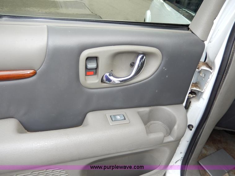 image for item I4301 2000 GMC Jimmy Envoy SLT SUV