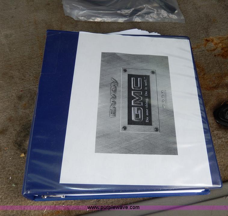 image for item I4301 2000 GMC Jimmy Envoy SLT SUV