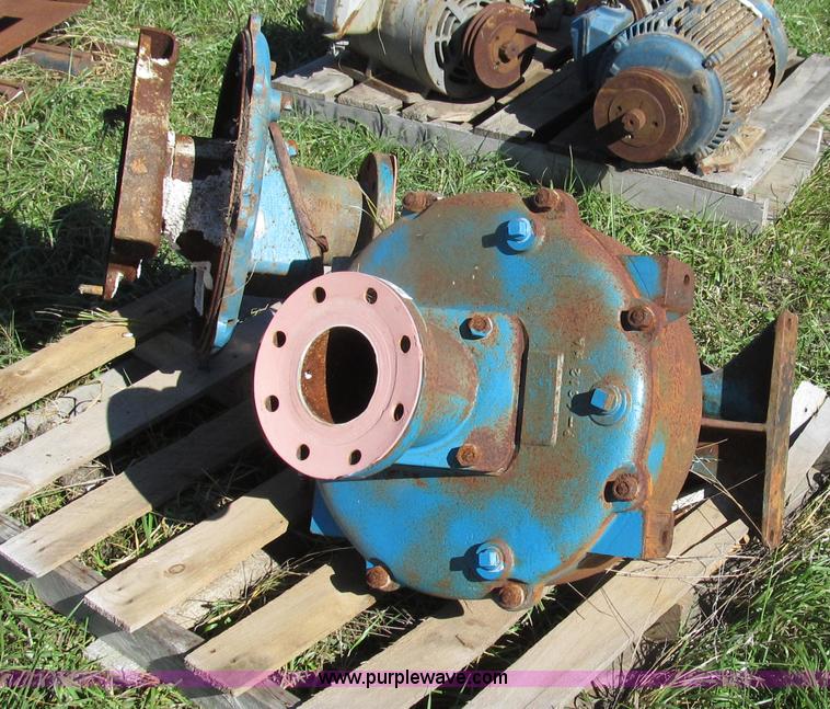 image for item Z9748 Crown Barnes pump