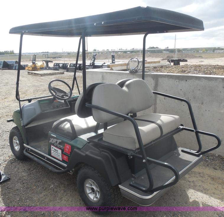 image for item AL9612 2005 Club Cart XRT 810E utility vehicle