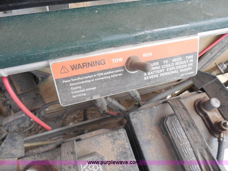 image for item AL9612 2005 Club Cart XRT 810E utility vehicle