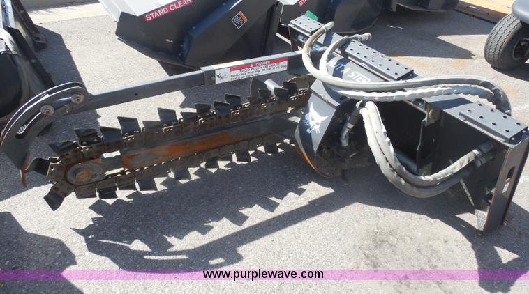 image for item AL9635 2007 Bobcat LT213 trencher attachment