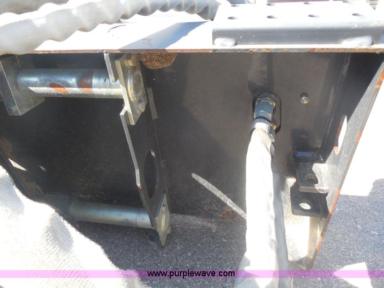 image for item AL9635 2007 Bobcat LT213 trencher attachment