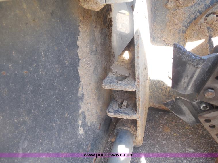 image for item AL9635 2007 Bobcat LT213 trencher attachment