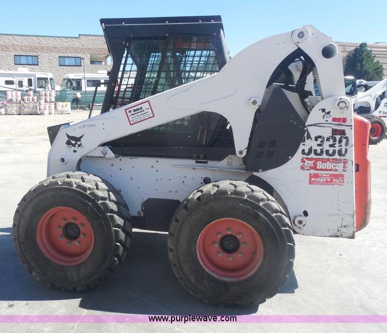 image for item AL9651 2008 Bobcat S330 skid steer
