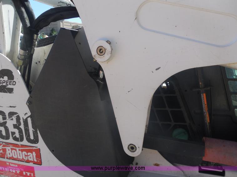 image for item AL9651 2008 Bobcat S330 skid steer