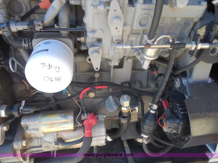 image for item AL9651 2008 Bobcat S330 skid steer