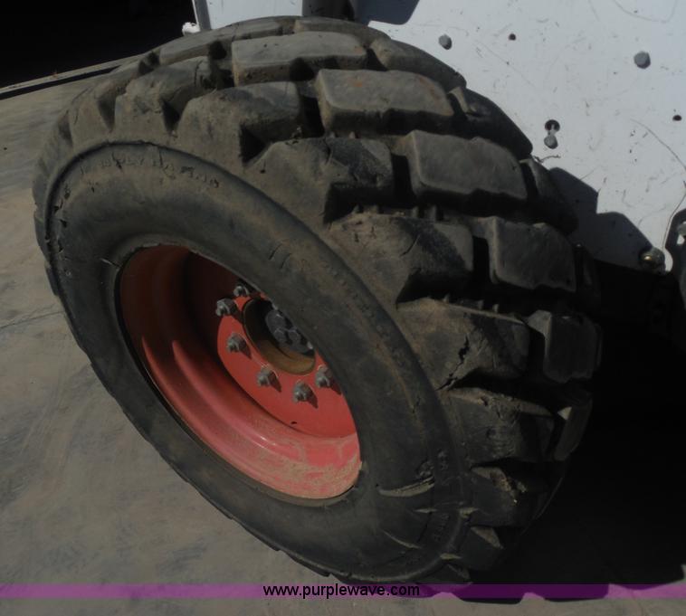 image for item AL9651 2008 Bobcat S330 skid steer