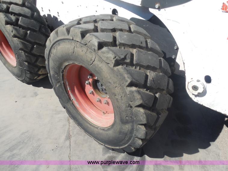 image for item AL9651 2008 Bobcat S330 skid steer