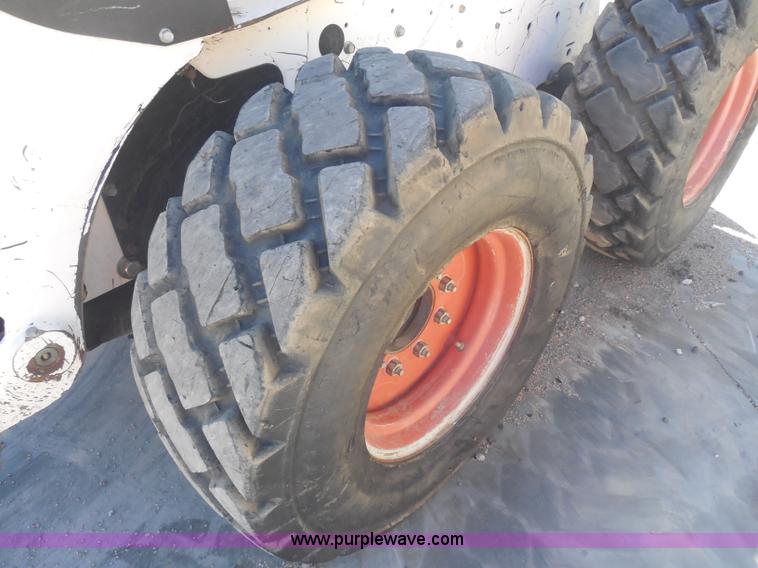 image for item AL9651 2008 Bobcat S330 skid steer