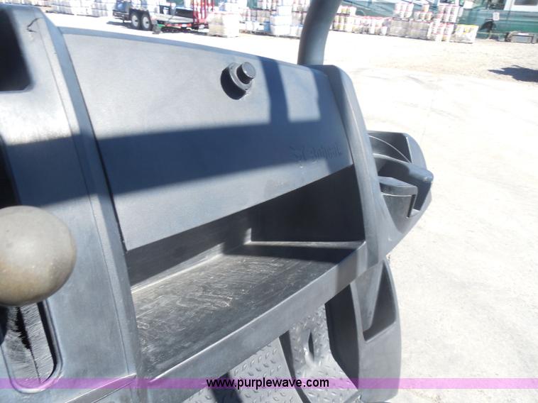 image for item AL9652 2009 Bobcat 2200 utility vehicle