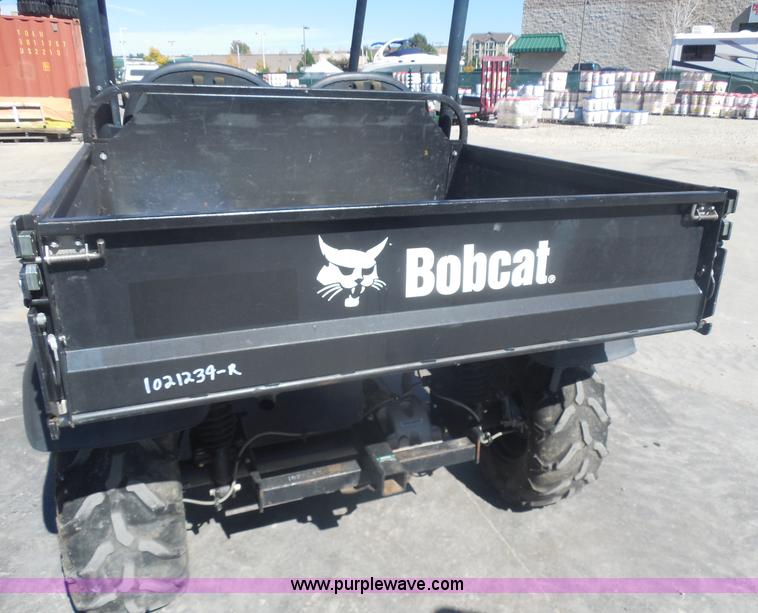 image for item AL9652 2009 Bobcat 2200 utility vehicle