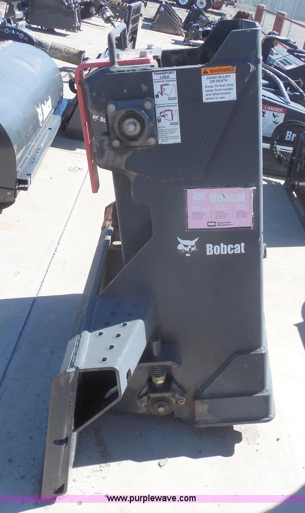 image for item H9998 2006 Bobcat drop hammer