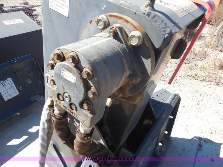 image for item H9998 2006 Bobcat drop hammer