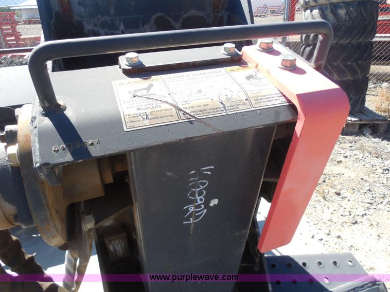 image for item H9998 2006 Bobcat drop hammer