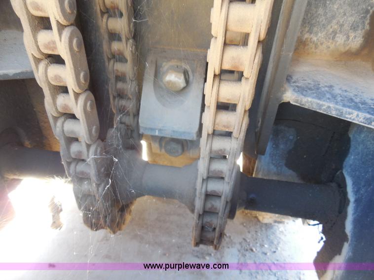 image for item H9998 2006 Bobcat drop hammer