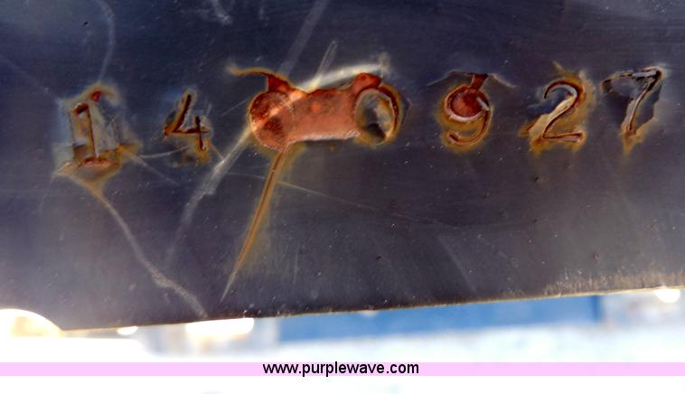 image for item H9998 2006 Bobcat drop hammer