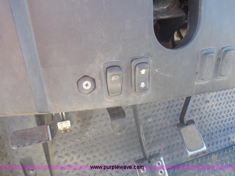 image for item I1324 2008 Bobcat 2200S utility vehicle