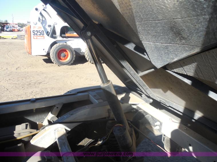 image for item I1324 2008 Bobcat 2200S utility vehicle