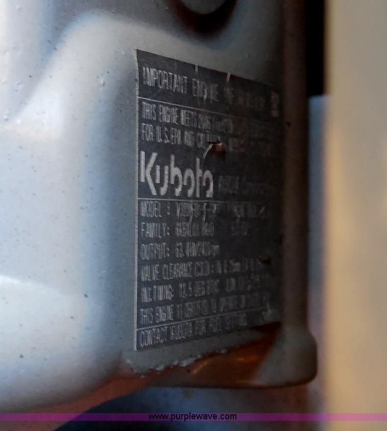 image for item I1326 2007 Bobcat S330 skid steer