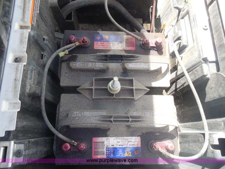 image for item I1327 2008 Club Car golf cart