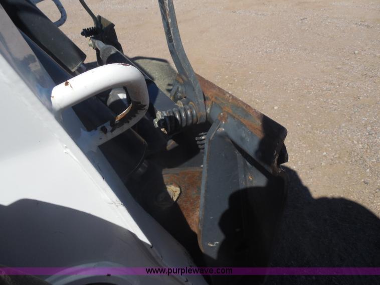 image for item I1329 2009 Bobcat S250 skid steer