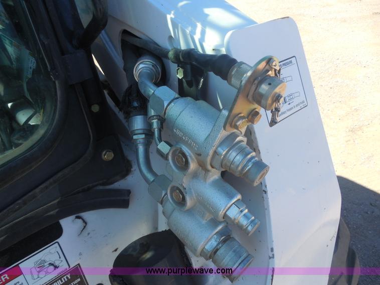 image for item I1329 2009 Bobcat S250 skid steer