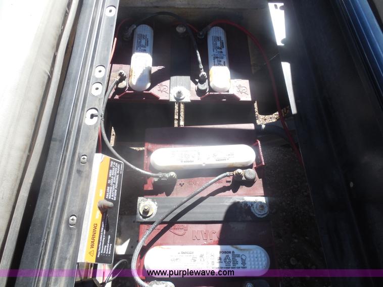 image for item I1330 2008 Club Car utility vehicle