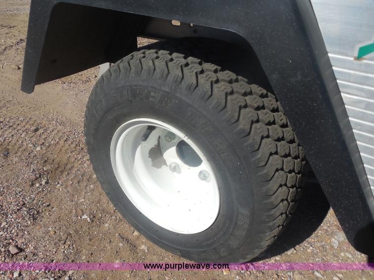 image for item I1330 2008 Club Car utility vehicle
